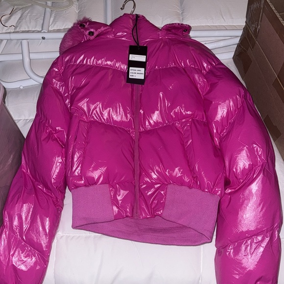 Shiny Pink Faux Fur Trim Puffer Jacket - Picture 3 of 4